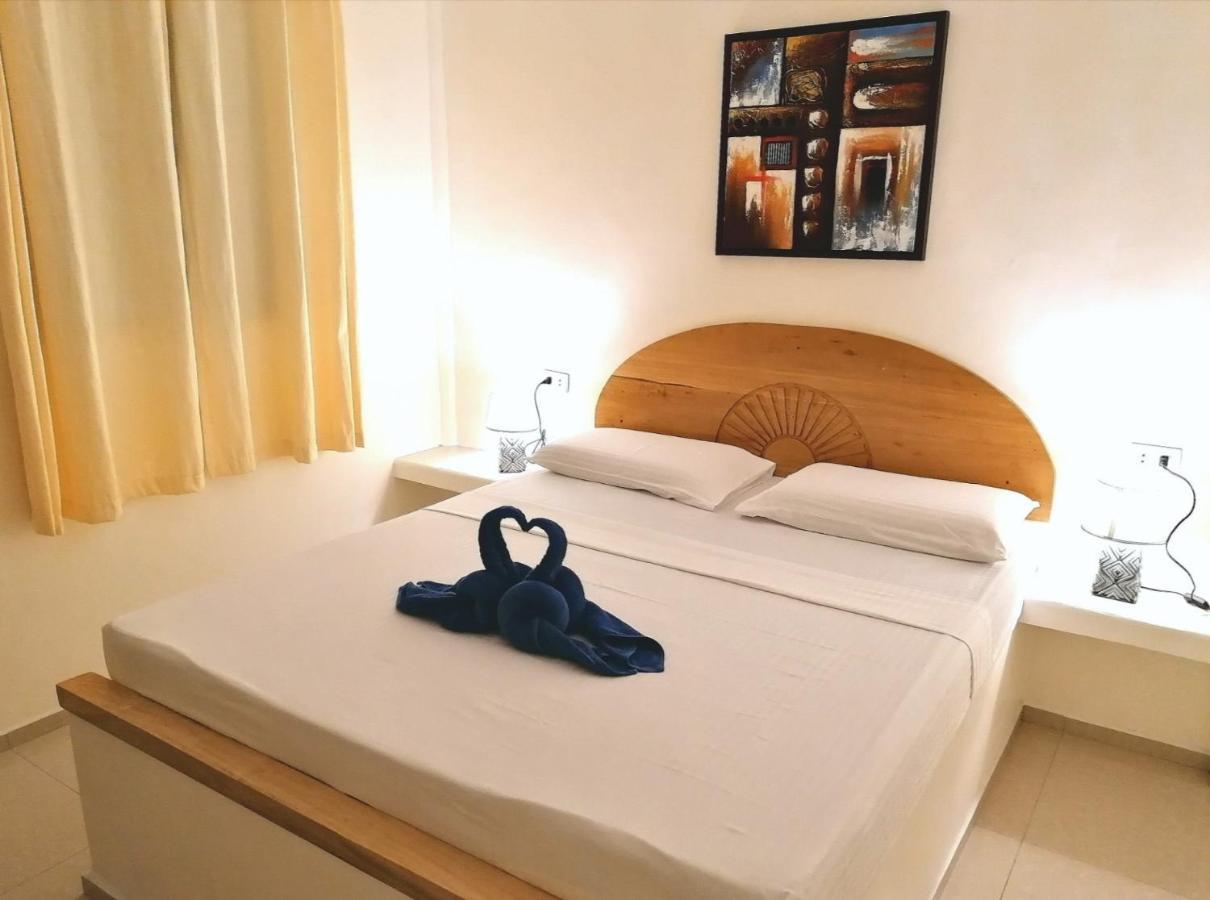 Astillo'S Guest Houses Моалбоал Номер фото