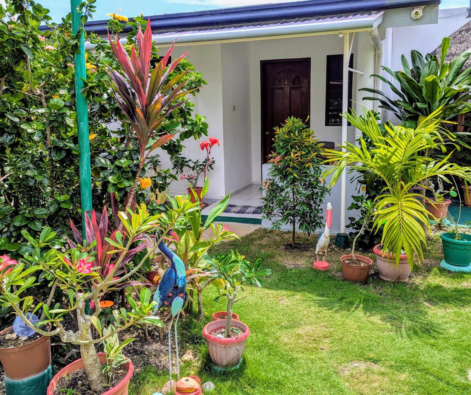 Astillo'S Guest Houses Моалбоал Номер фото